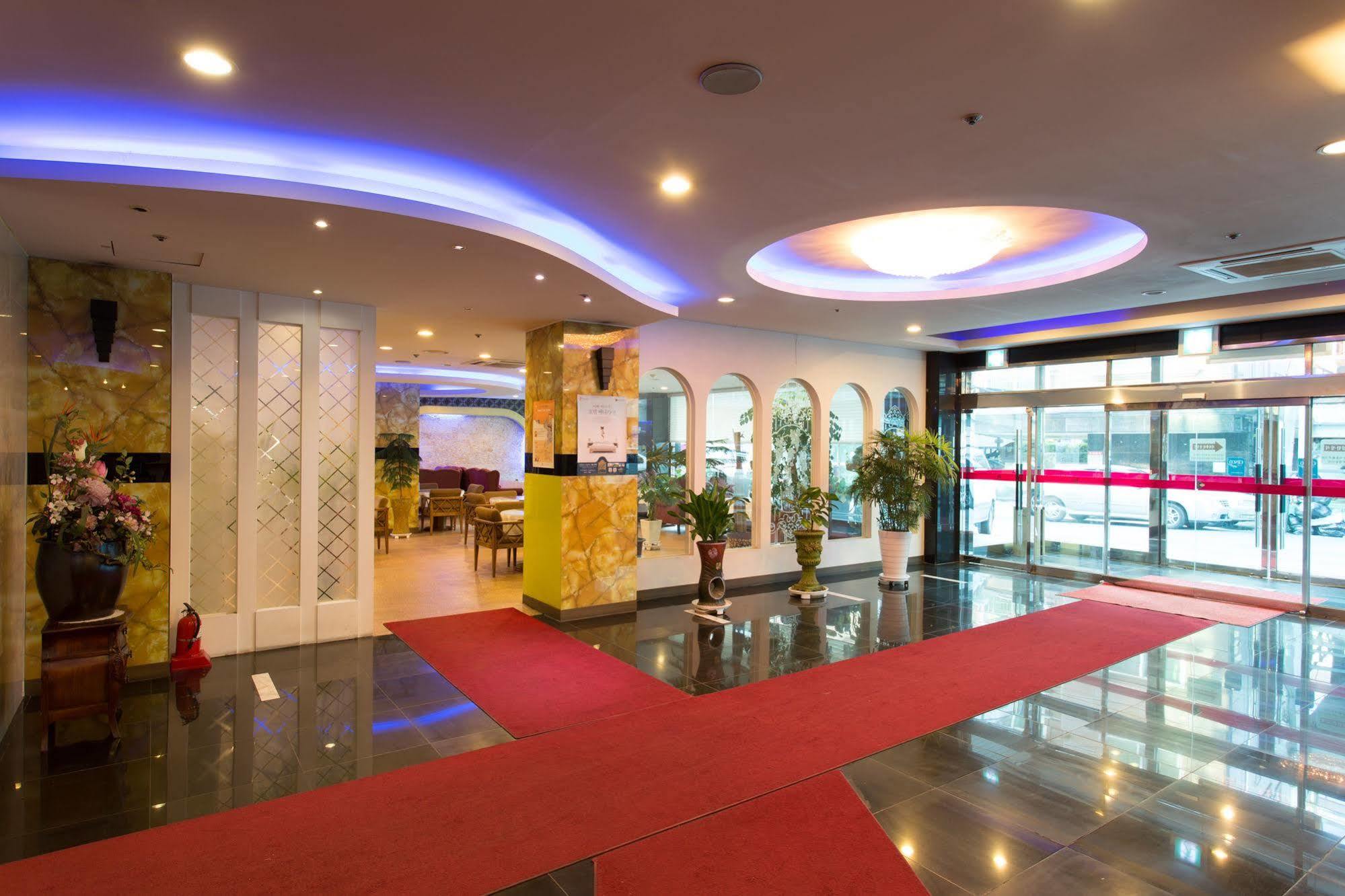 Benikea Daelim Hotel Теджон Екстер'єр фото
